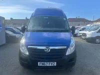 Used Vauxhall Movano 145 HP (106 kW) 2017 Blue MPV
