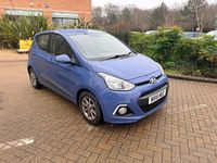 Usado Hyundai i10 Premium 87 HP (63 kW) 2015 Azul Citadino