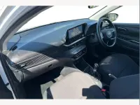 Used Hyundai i20 Premium 100 HP (73 kW) 2021 Polar white Hatchback