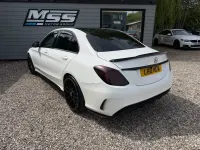 Begagnad Mercedes C250 AMG line 204 HK (150 kW) 2015 Vit Sedan