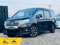 Używany Honda Stepwgn Cool 2014 Czarny Minivan