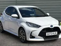 Used Toyota Yaris Design 116 HP (85 kW) 2023 White Hatchback