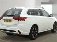 Used Mitsubishi Outlander P-HEV 2017 White SUV