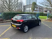 Used Hyundai i20 SE 100 HP (73 kW) 2016 Black Hatchback