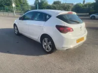 Used Vauxhall Astra SRi 2013 White Hatchback