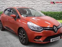 Used Renault Clio Play 90 HP (66 kW) 2018 Red Hatchback