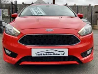 Used Ford Focus Zetec 120 HP (88 kW) 2015 Red Hatchback