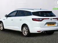 Used Renault Mégane GrandTour Dynamique 110 HP (80 kW) 2018 White Estate