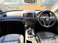 Used Vauxhall Insignia Elite 136 HP (100 kW) 2016 White Hatchback