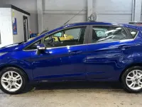 Used Ford Fiesta Zetec 2017 Blue Hatchback