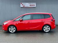 Used Vauxhall Zafira SRi 2014 Red MPV