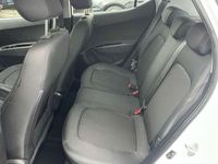 Used Hyundai i10 SE 87 HP (63 kW) 2018 White Hatchback