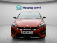 Begagnad Kia ProCeed GT-Line 159 HK (116 kW) 2023 Orange Kombi