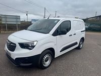 Used Vauxhall Combo Edition 100 HP (73 kW) 2021 White MPV