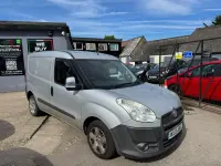 Usado Fiat Doblò 2013 Prateado Monovolume