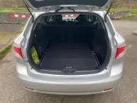 Gebraucht Toyota Avensis 147 PS (108 kW) 2010 Silber Kombi