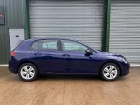 Used VW Golf VII Life 150 HP (110 kW) 2021 Blue Hatchback