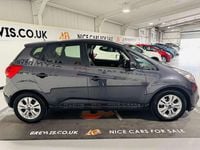 Used Kia Venga 123 HP (90 kW) 2015 Silver Hatchback