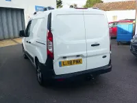 Used Ford Transit Connect 100 HP (73 kW) 2018 White MPV