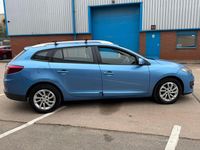 Used Renault Mégane GrandTour Expression+ 2015 Blue Estate