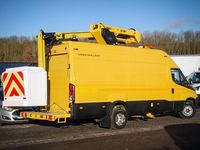 Used Iveco Daily 170 HP (125 kW) 2016 Yellow Van