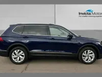 Używany VW Tiguan Allspace Life 150 KM (110 kW) 2023 Niebieski SUV