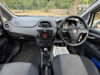 Used Fiat Punto Pop 69 HP (50 kW) 2013 White Hatchback