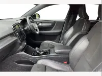 Usado Volvo XC40 R-Design Pro 190 HP (139 kW) 2019 Vermelho SUV