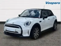 Begagnad Mini Cooper Comfort 134 HK (98 kW) 2023 Vit Halvkombi
