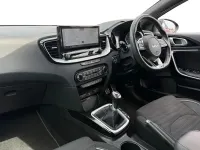 Käytetty Kia Ceed GT-Line 158 HP (116 kW) 2021 Oranssi Viistoperä