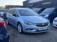 Used Vauxhall Astra SRi 125 HP (91 kW) 2016 Silver Estate
