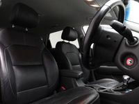 Used Kia Niro 139 HP (102 kW) 2018 White SUV