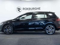 Begagnad VW Golf VII GTE 204 HK (150 kW) 2020 Svart Halvkombi