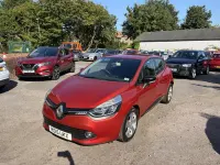 Used Renault Clio Dynamique 90 HP (66 kW) 2015 Red Hatchback