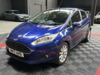 Used Ford Fiesta Titanium 125 HP (91 kW) 2017 Blue Hatchback