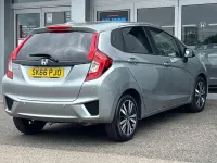 Begagnad Honda Jazz EX 102 HK (75 kW) 2016 Silver Halvkombi