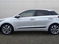 Used Hyundai i20 Premium 101 HP (74 kW) 2015 Silver Hatchback