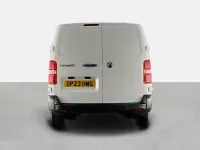 Usado Vauxhall Vivaro 100 HP (73 kW) 2023 Branco Monovolume