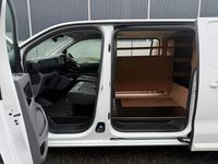 Used Vauxhall Vivaro Sportive 120 HP (88 kW) 2020 White MPV