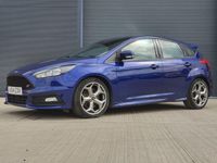Used Ford Focus ST 185 HP (136 kW) 2015 Blue Hatchback