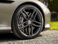 Begagnad Aston Martin DB9 2015 Silver Sportkupé