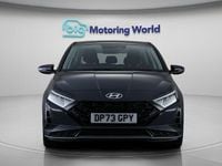 Usado Hyundai i20 Advanced 101 HP (74 kW) 2023 Cinzento Citadino