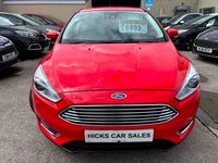 Used Ford Focus Titanium X 125 HP (91 kW) 2015 Red Hatchback