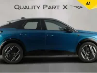 Usado Peugeot e-3008 GT 154 kW (210 CV) 2024 Azul SUV