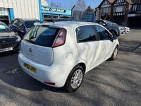 Used Fiat Punto Easy 69 HP (50 kW) 2012 White Hatchback