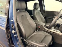 Used Mercedes B180 136 HP (100 kW) 2019 Blue MPV
