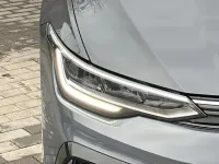 Second-hand VW Golf VIII R-line 150 CP (110 kW) 2025 Gri Hatchback