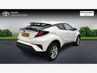 Used Toyota C-HR 120 HP (88 kW) 2022 White SUV