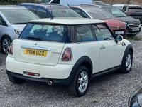 Used Mini Cooper D Hatch 112 HP (82 kW) 2014 White Hatchback