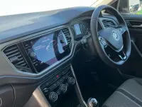 Begagnad VW T-Roc Design 110 HK (80 kW) 2021 Vit SUV